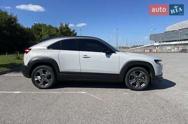 Позашляховик / Кросовер Mazda MX-30 2020 в 
