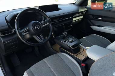 Позашляховик / Кросовер Mazda MX-30 2020 в 