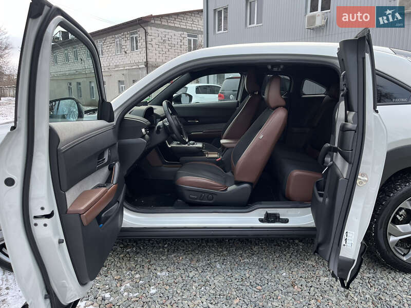 Внедорожник / Кроссовер Mazda MX-30 2021 в Днепре