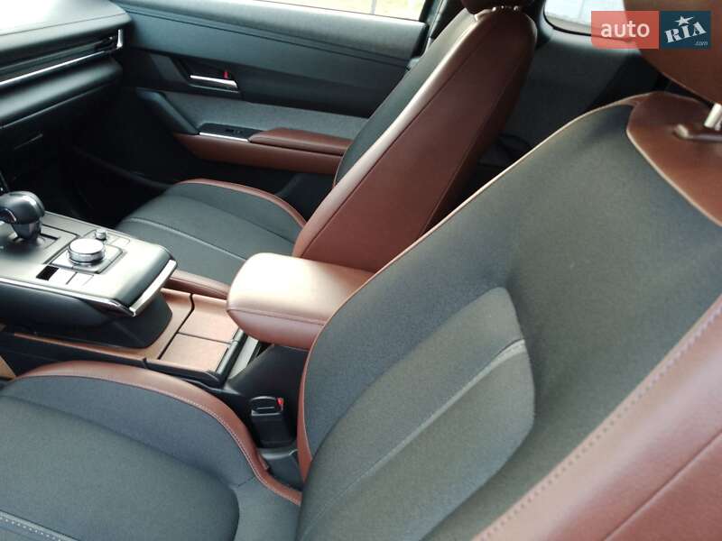 Внедорожник / Кроссовер Mazda MX-30 2023 в Радивилове