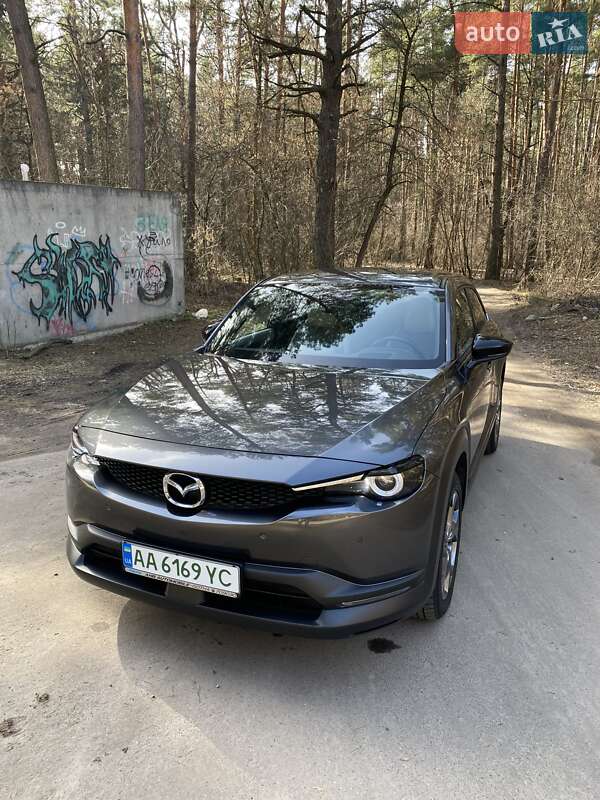 Внедорожник / Кроссовер Mazda MX-30 2021 в Киеве