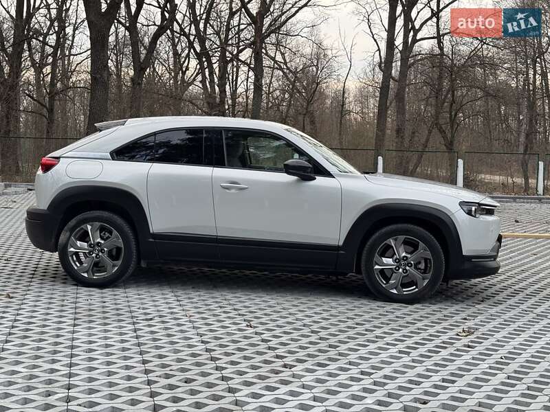 Внедорожник / Кроссовер Mazda MX-30 2021 в Виннице