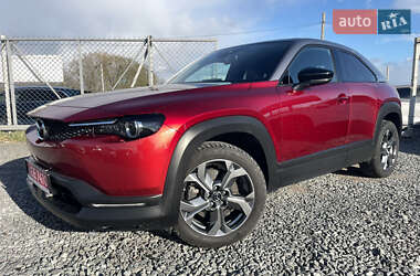Внедорожник / Кроссовер Mazda MX-30 2022 в 