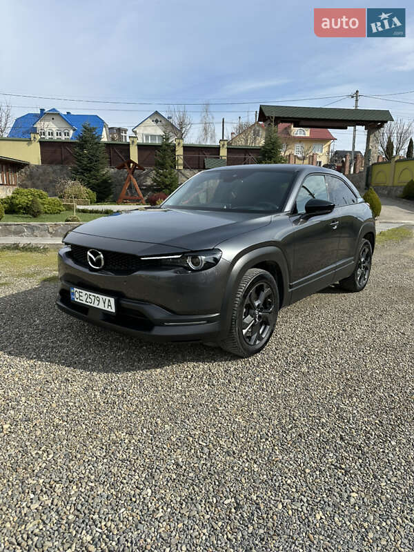 Внедорожник / Кроссовер Mazda MX-30 2020 в 