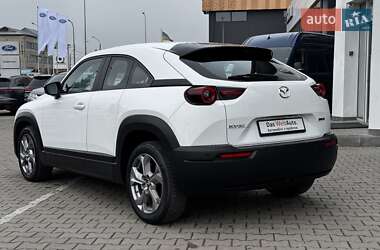 Внедорожник / Кроссовер Mazda MX-30 2020 в 