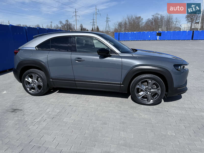 Внедорожник / Кроссовер Mazda MX-30 2020 в Виннице