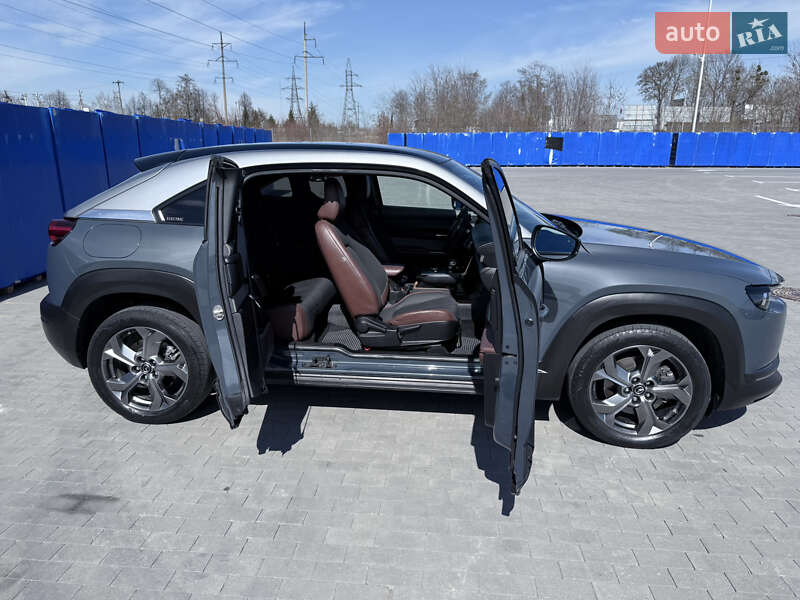 Внедорожник / Кроссовер Mazda MX-30 2020 в Виннице