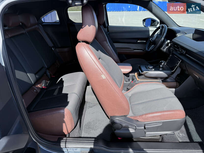 Внедорожник / Кроссовер Mazda MX-30 2020 в Виннице