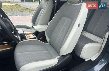 Внедорожник / Кроссовер Mazda MX-30 2020 в 