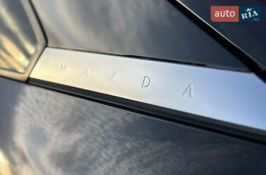 Внедорожник / Кроссовер Mazda MX-30 2021 в 