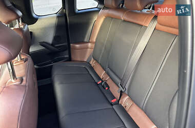 Внедорожник / Кроссовер Mazda MX-30 2021 в 