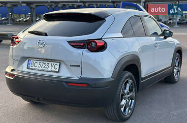 Внедорожник / Кроссовер Mazda MX-30 2021 в 