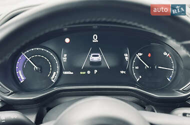 Внедорожник / Кроссовер Mazda MX-30 2023 в 