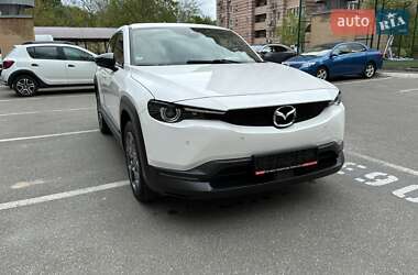 Внедорожник / Кроссовер Mazda MX-30 2020 в 