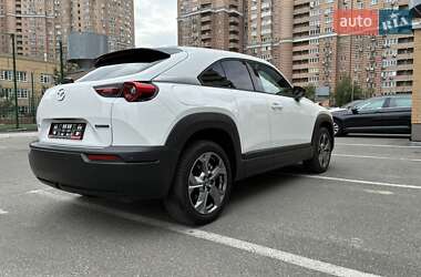 Внедорожник / Кроссовер Mazda MX-30 2020 в 