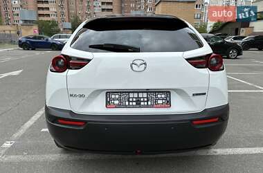 Внедорожник / Кроссовер Mazda MX-30 2020 в 