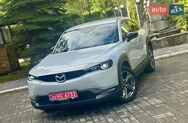 Внедорожник / Кроссовер Mazda MX-30 2020 в 