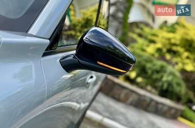 Внедорожник / Кроссовер Mazda MX-30 2020 в 