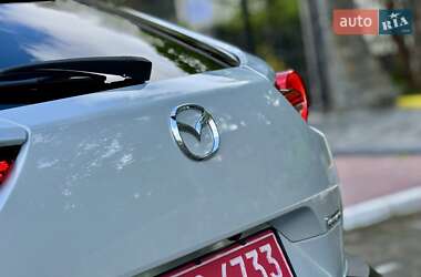 Внедорожник / Кроссовер Mazda MX-30 2020 в 
