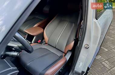 Внедорожник / Кроссовер Mazda MX-30 2020 в 