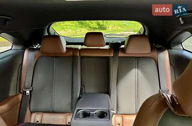 Внедорожник / Кроссовер Mazda MX-30 2020 в 