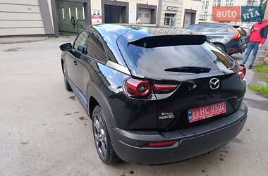 Позашляховик / Кросовер Mazda MX-30 2020 в 