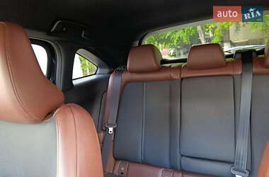 Позашляховик / Кросовер Mazda MX-30 2020 в 