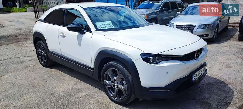 Внедорожник / Кроссовер Mazda MX-30 2020 в 