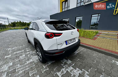 Внедорожник / Кроссовер Mazda MX-30 2022 в 
