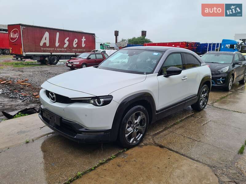 Позашляховик / Кросовер Mazda MX-30 2020 в 