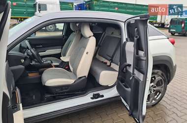 Позашляховик / Кросовер Mazda MX-30 2020 в 