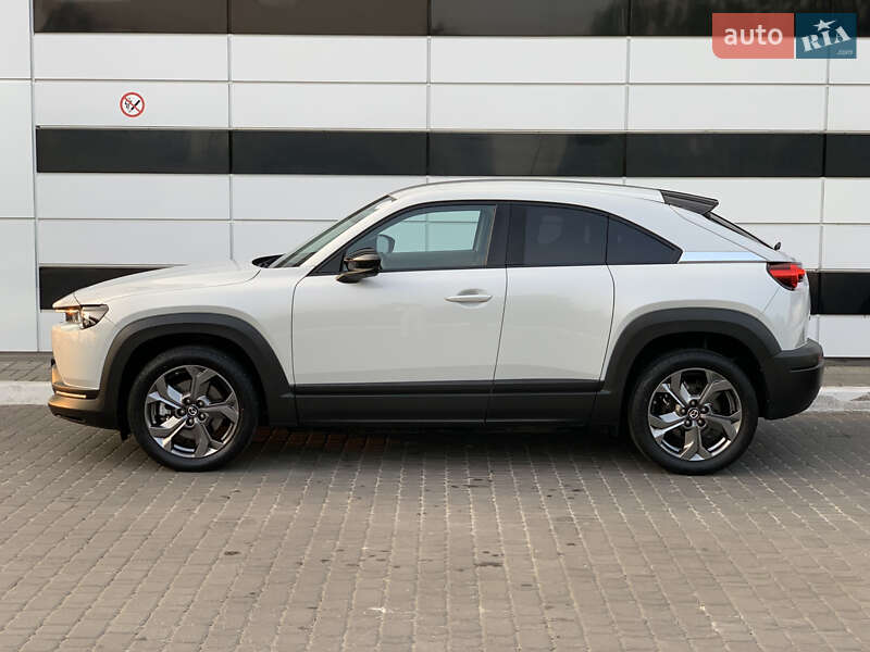 Позашляховик / Кросовер Mazda MX-30 2020 в Рівному