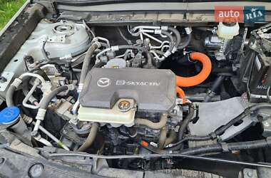 Внедорожник / Кроссовер Mazda MX-30 2020 в 