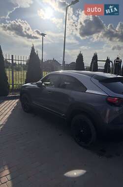 Позашляховик / Кросовер Mazda MX-30 2020 в 