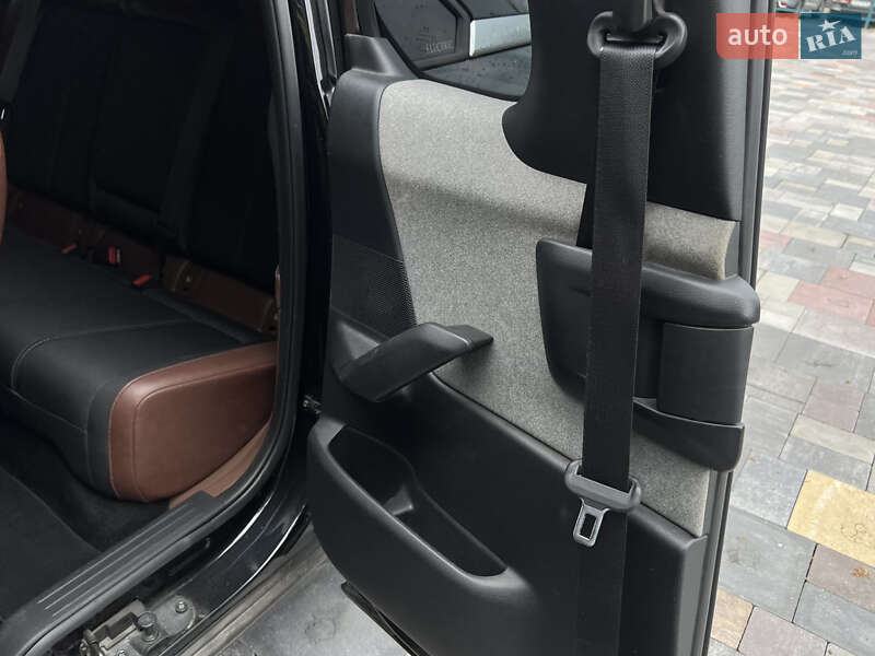 Позашляховик / Кросовер Mazda MX-30 2021 в Києві