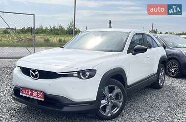 Внедорожник / Кроссовер Mazda MX-30 2022 в 