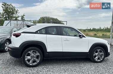 Внедорожник / Кроссовер Mazda MX-30 2022 в 