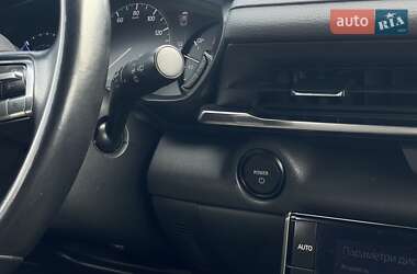 Внедорожник / Кроссовер Mazda MX-30 2022 в 