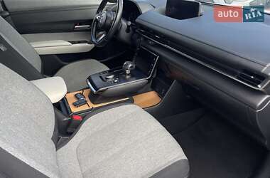 Внедорожник / Кроссовер Mazda MX-30 2022 в 