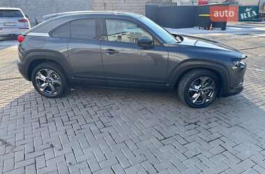 Внедорожник / Кроссовер Mazda MX-30 2020 в 