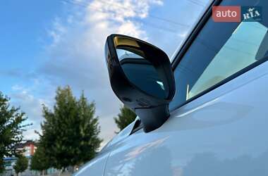 Внедорожник / Кроссовер Mazda MX-30 2020 в 