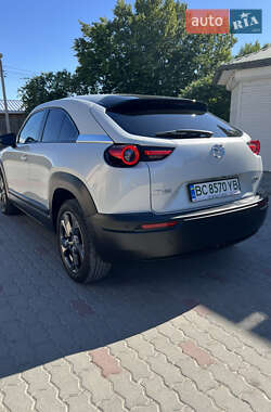 Позашляховик / Кросовер Mazda MX-30 2021 в 