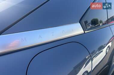 Внедорожник / Кроссовер Mazda MX-30 2020 в 