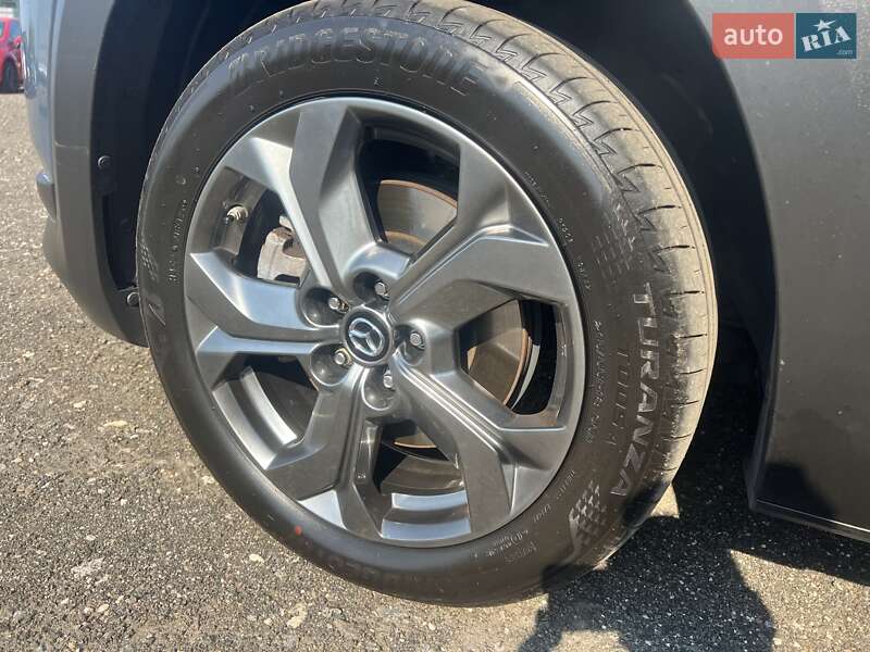 Внедорожник / Кроссовер Mazda MX-30 2020 в Киеве