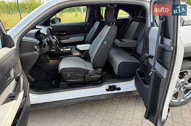 Внедорожник / Кроссовер Mazda MX-30 2023 в 
