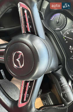 Внедорожник / Кроссовер Mazda MX-30 2023 в 