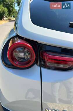 Внедорожник / Кроссовер Mazda MX-30 2020 в 