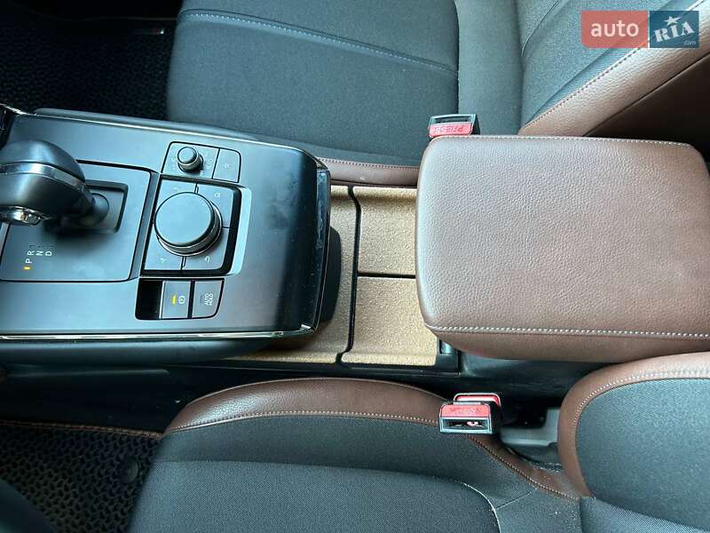 Внедорожник / Кроссовер Mazda MX-30 2020 в Черноморске