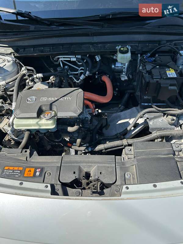 Внедорожник / Кроссовер Mazda MX-30 2020 в Черноморске