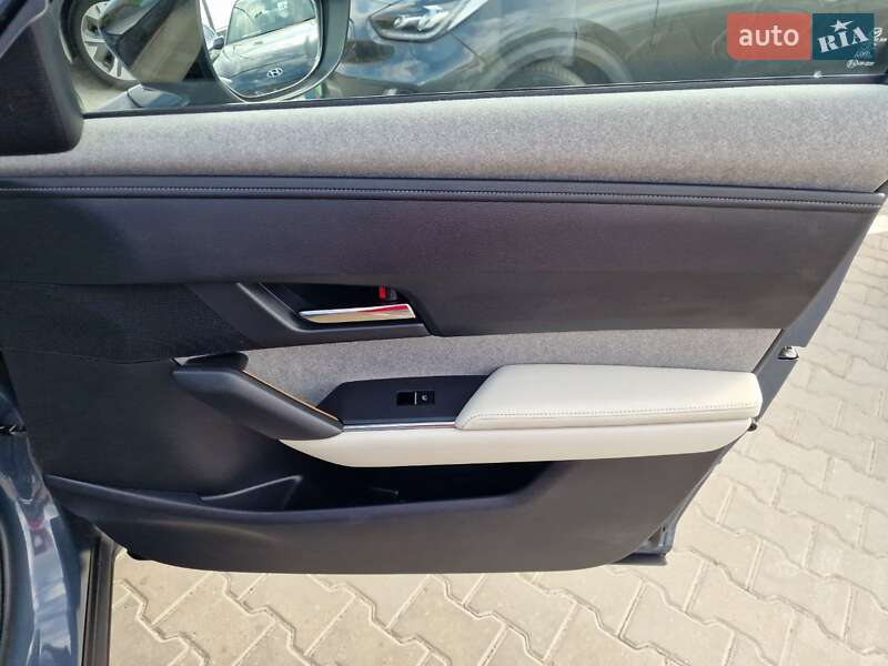 Внедорожник / Кроссовер Mazda MX-30 2020 в Виннице